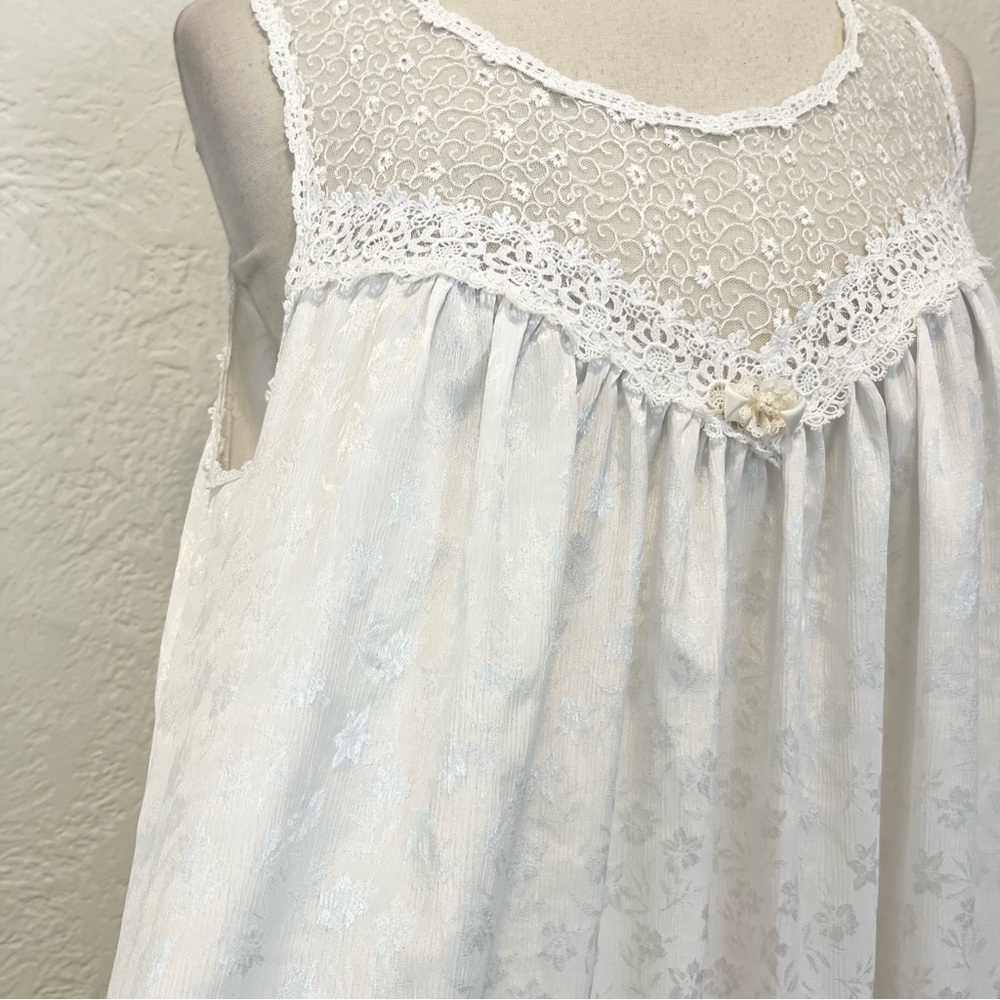 Vintage Christian Dior Slip Dress Nightgown White Satin Floral Lace Coquette M - Picture 4 of 10